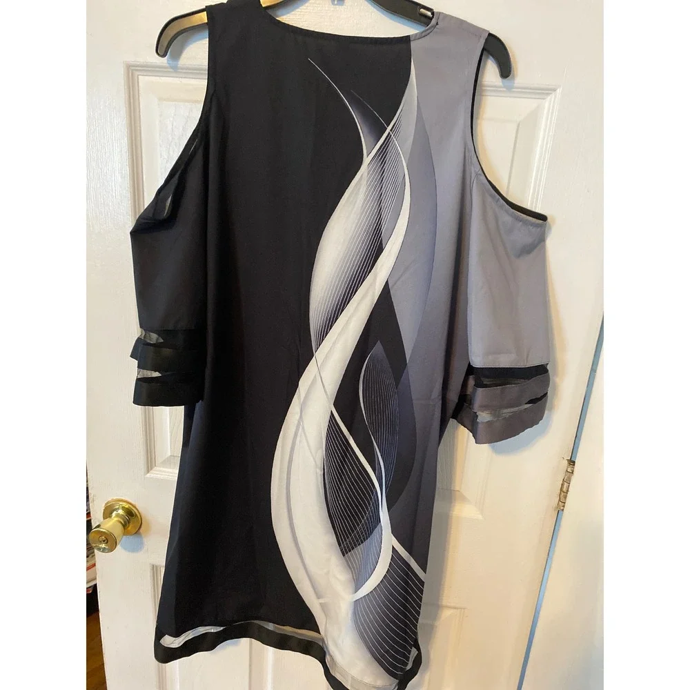 Abstract Graphic Cold Shoulder V-Neck Tunic Top Black Grey White XXL